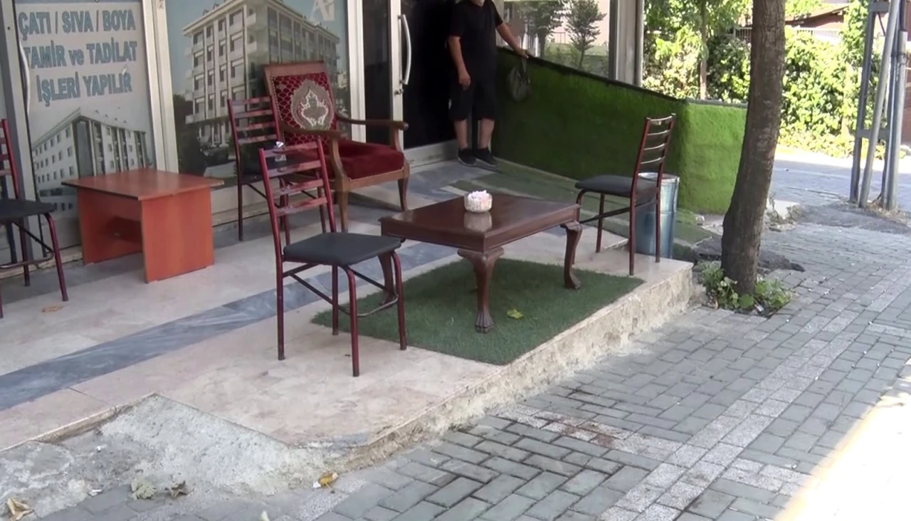 Firuzköy'de kıraathanede silahlı saldırı