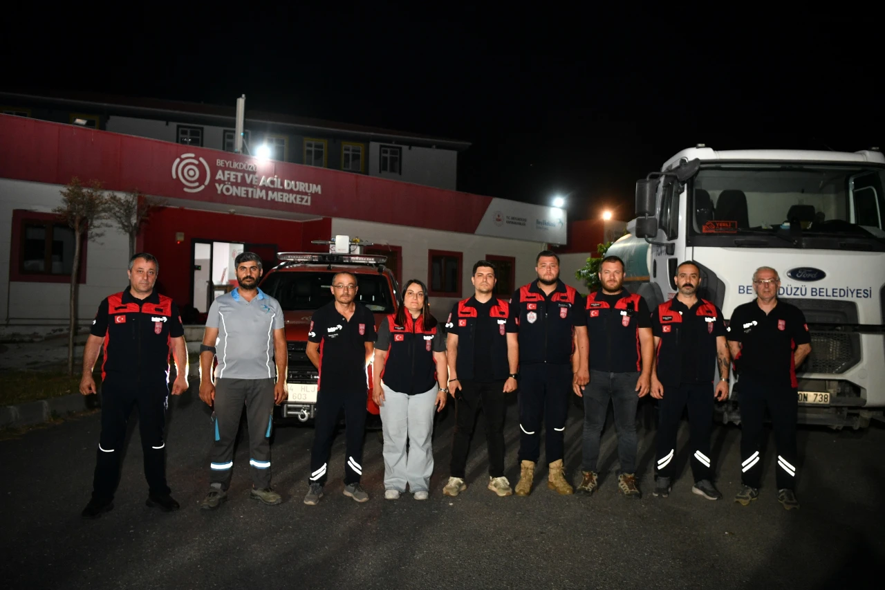 Beylikdüzü ekibi yangın sahasında