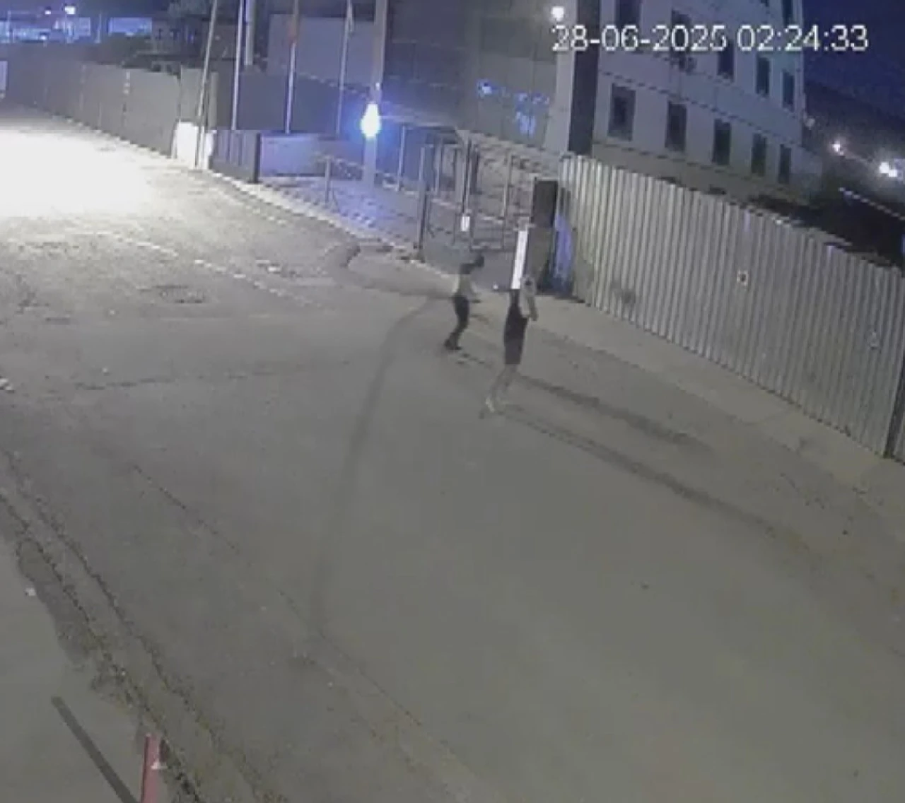 Ataşehir'de haraç istedikleri iş yerini kurşunlayıp görüntü kaydettiler