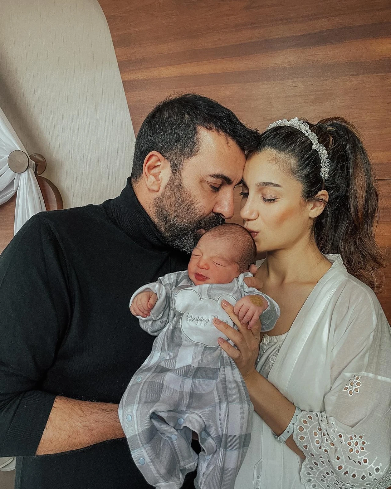 Emre ve Gizem Karayel, ikinci erkek bebeklerini bekliyor!