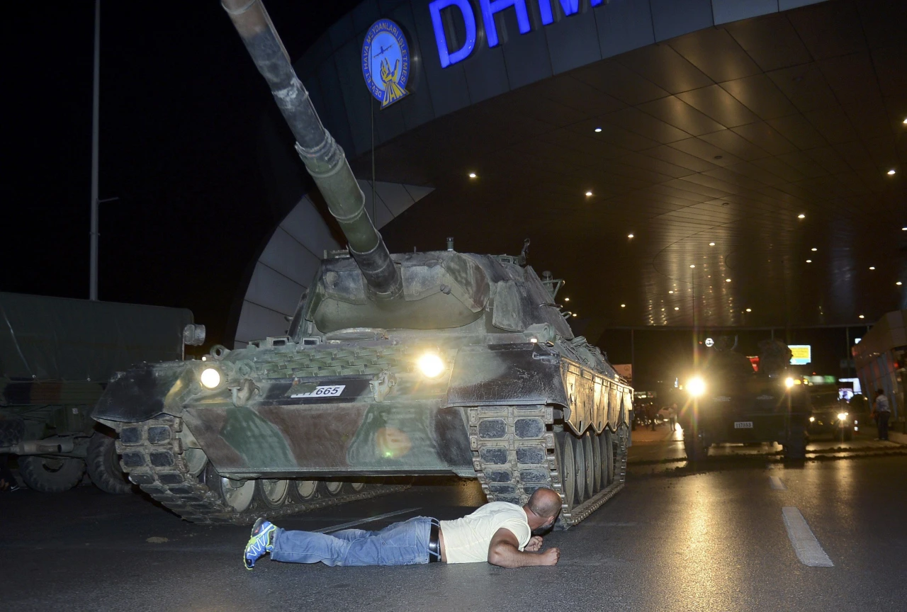 Devleti millet kurtardı!