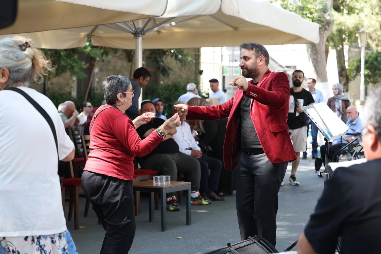Darülaceze’de  anlamlı konser