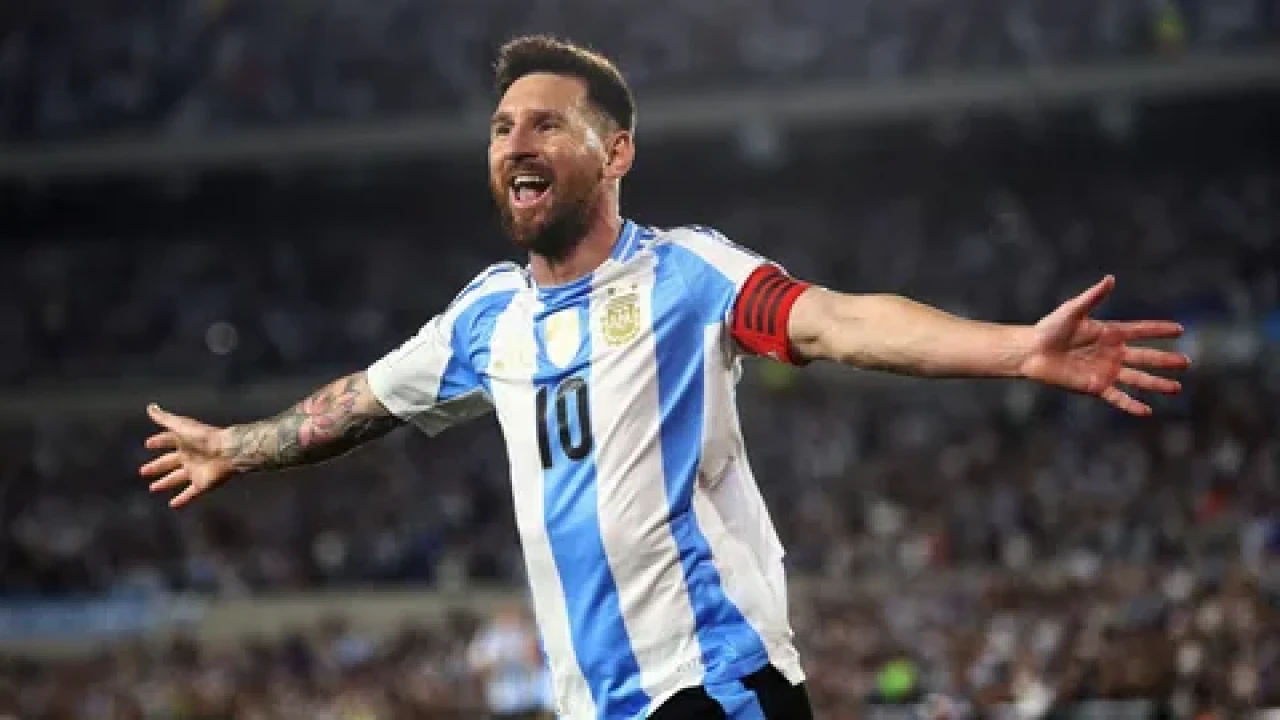 Lionel Messi'nin en sevdiği golü sanat eserine dönüştü