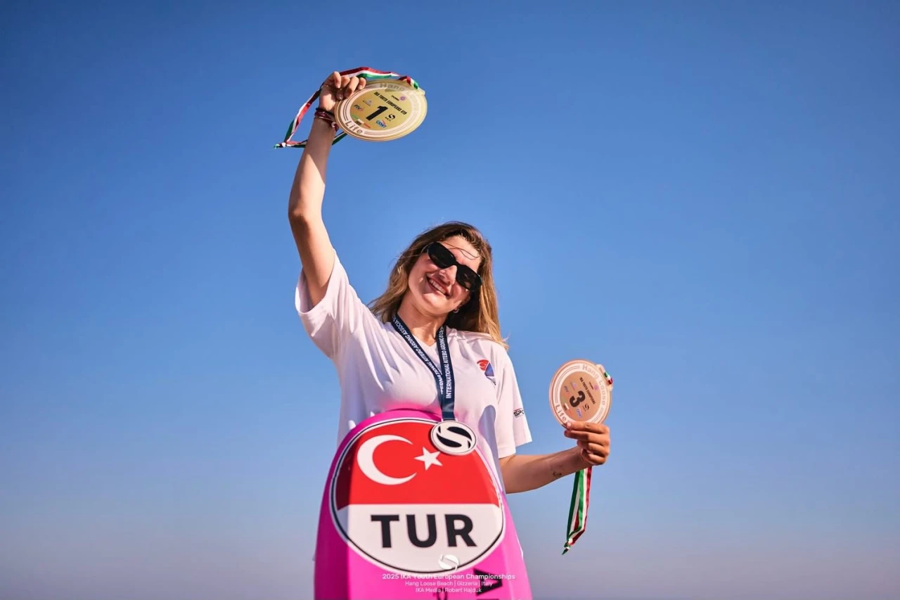 Genç Formula kite şampiyonasında "Altın Madalya"