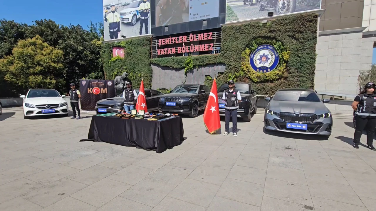 Fatih'te POS dolandırıcılarına operasyon