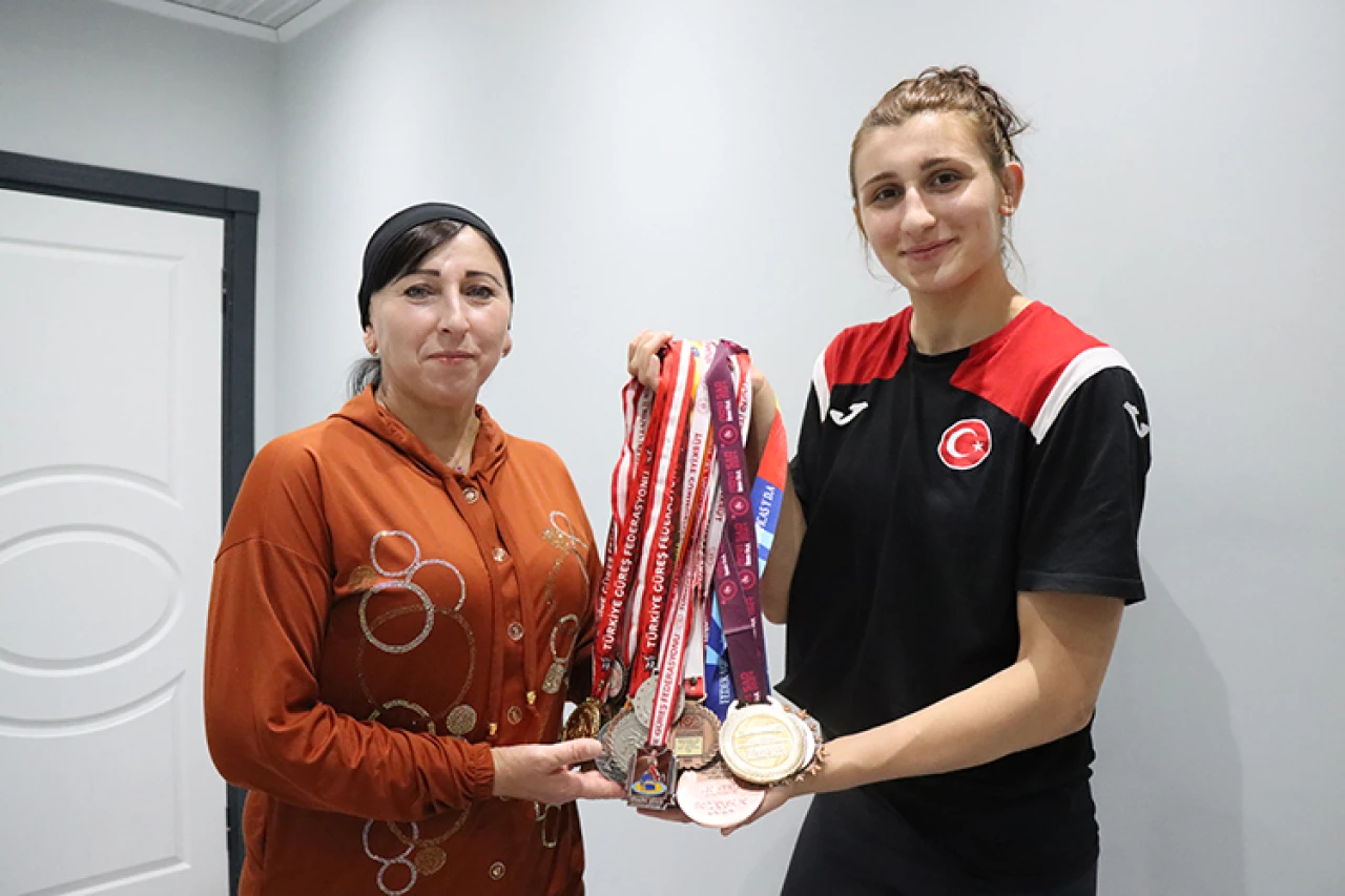 Başarı geldi ön yargı bitti