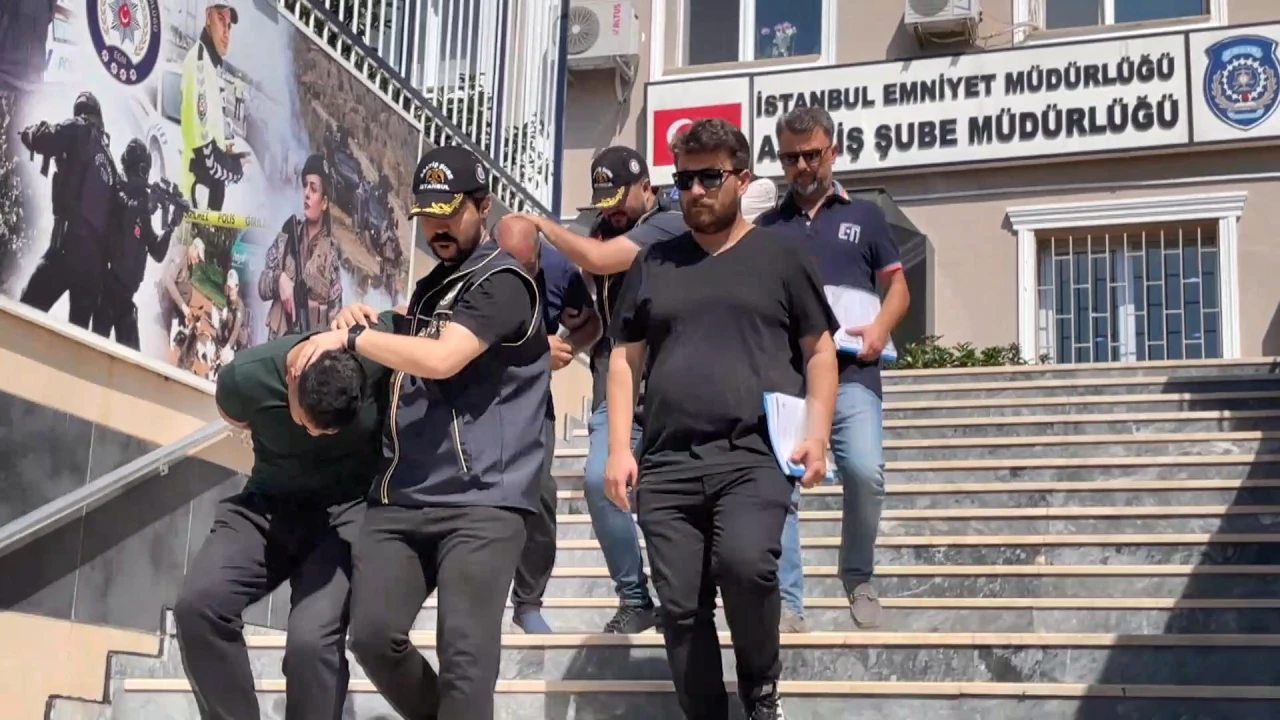 Dolandırıcılar eş zamanlı operasyonla yakalandı