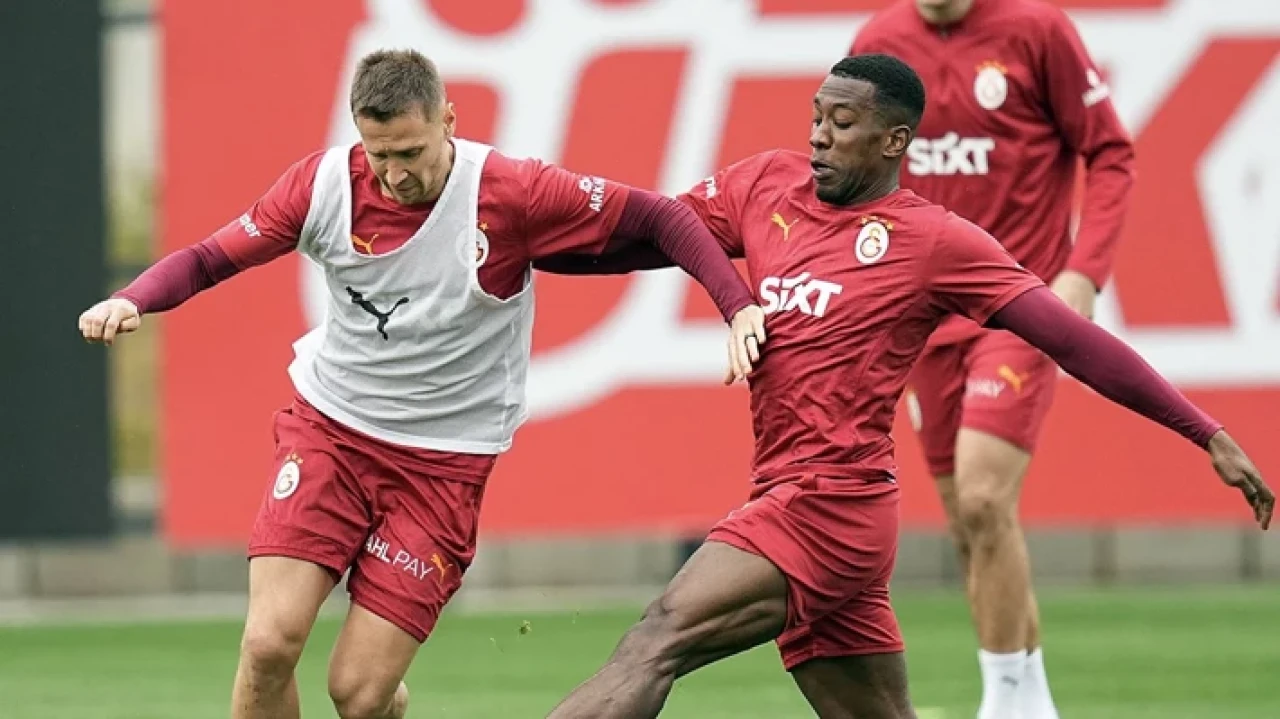 Galatasaray'da üç isme lisans yok