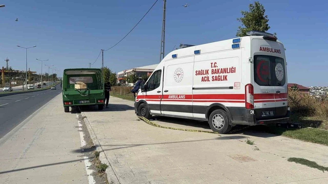 Arnavutköy'de şüpheli ölüm: Yol kenarında cesedi bulundu!