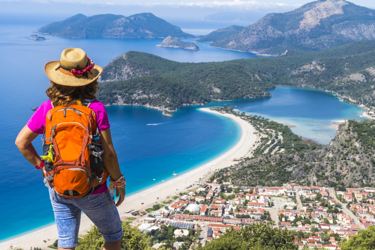 Turizm'de çöküş var: Gelen yabancı turist sayısı düştü