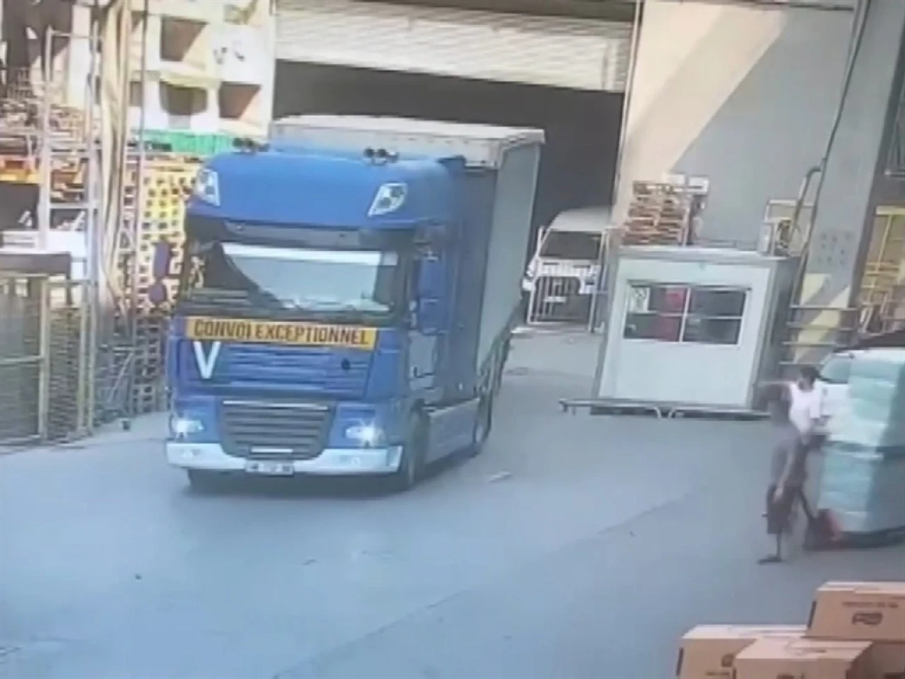 55 bin dolar değerindeki bebek bezlerini çalan nakliyeci yakalandı