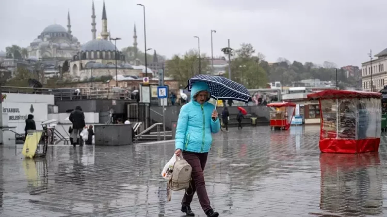 AKOM'dan İstanbul için fırtına ve sağanak uyarısı!