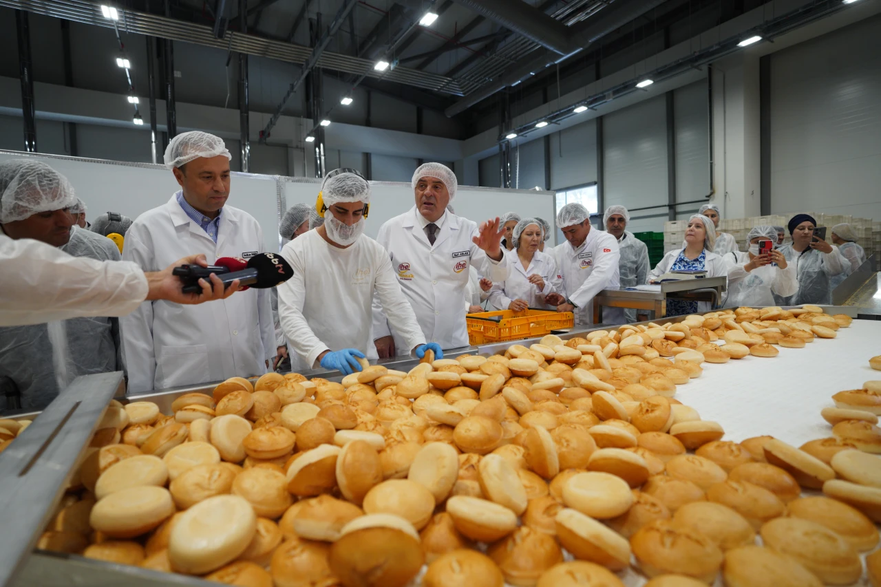 Halk ekmek fabrikası büyüyor