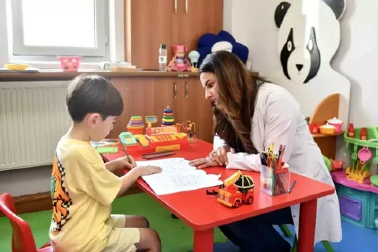 Otizmli Yıldız'a eğitim desteği