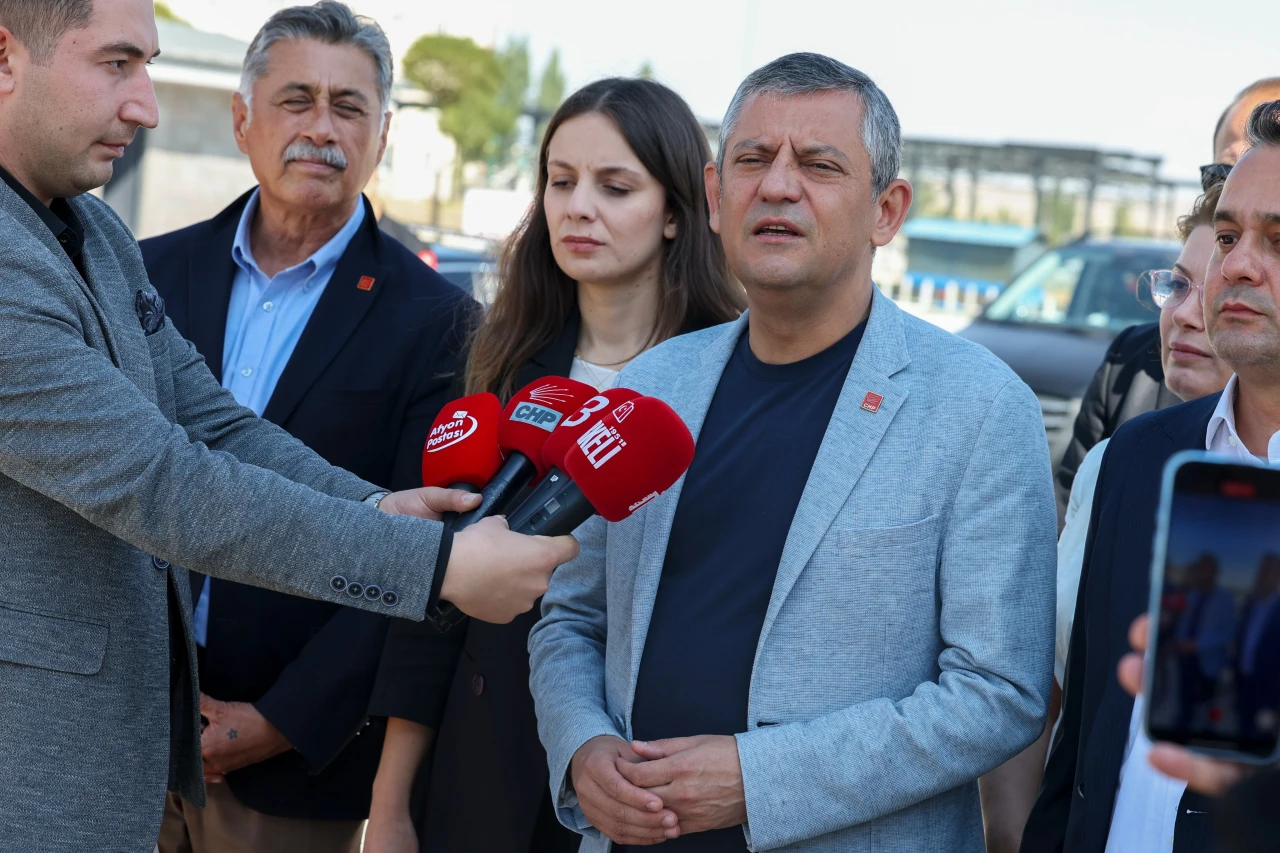 Özgür Özel: Mehmet Murat Çalık'ın içerde tutulmasını kabul etmiyoruz!