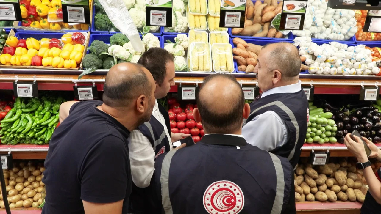 Şişli'de marketler denetlendi
