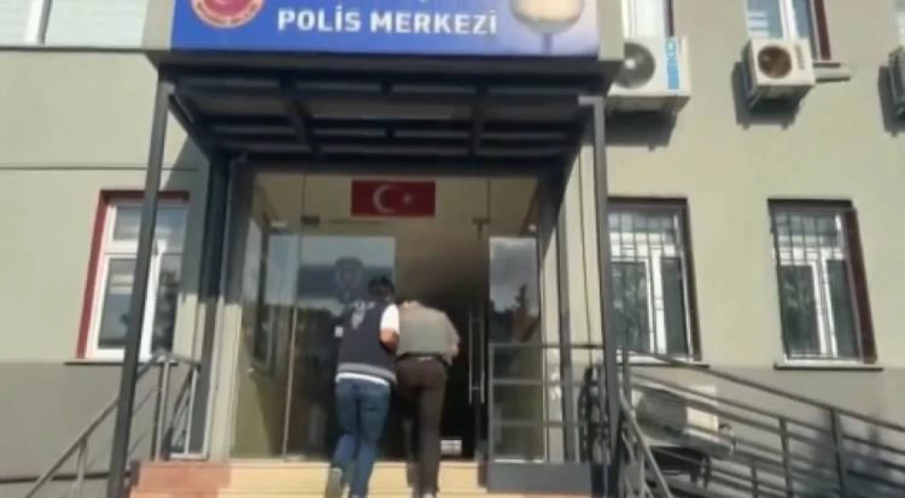 Zehir tacirleri yakayı ele verdi