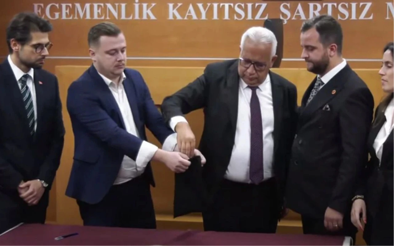 Meclis üyeleri Bayrampaşa Belediyesi'ne dava açtı