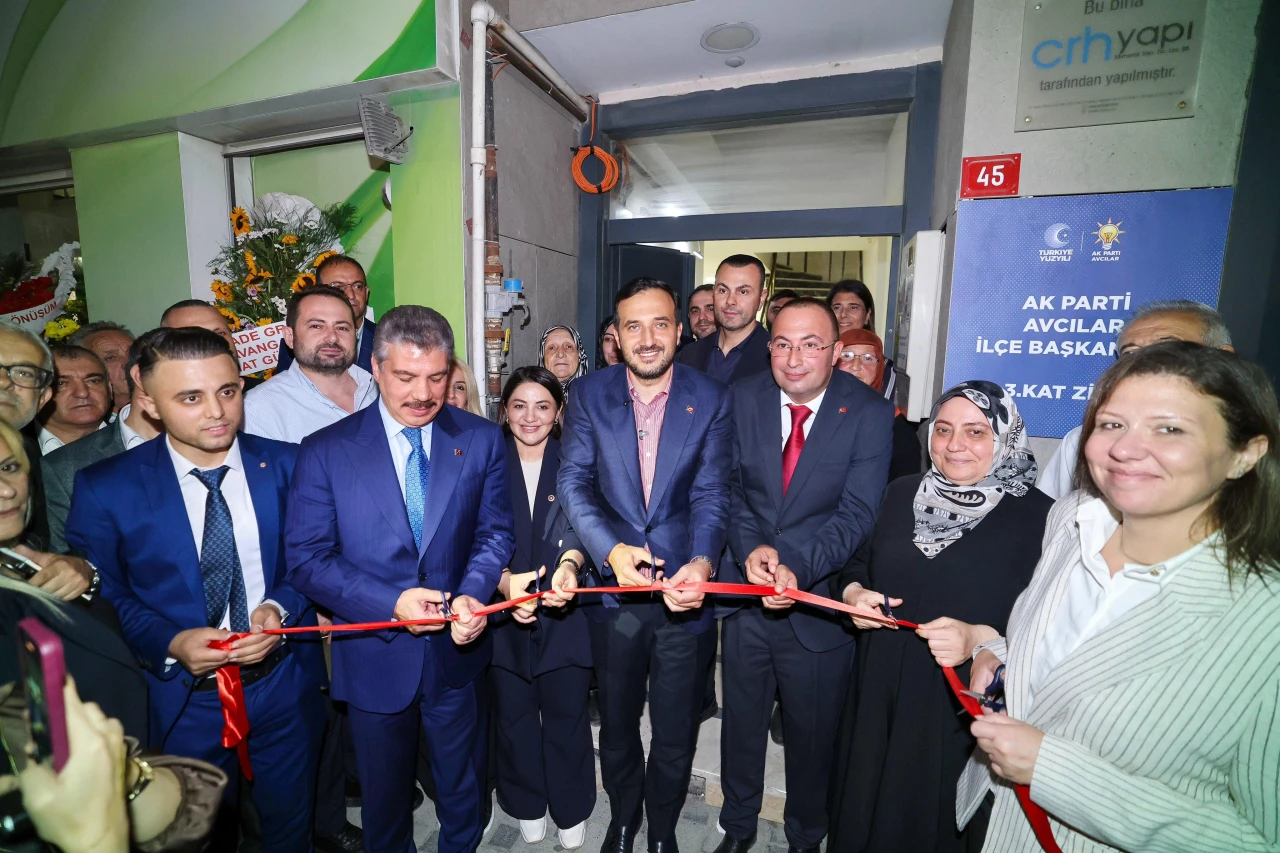 Yeni AK Parti Avcılar ilçe binası açıldı
