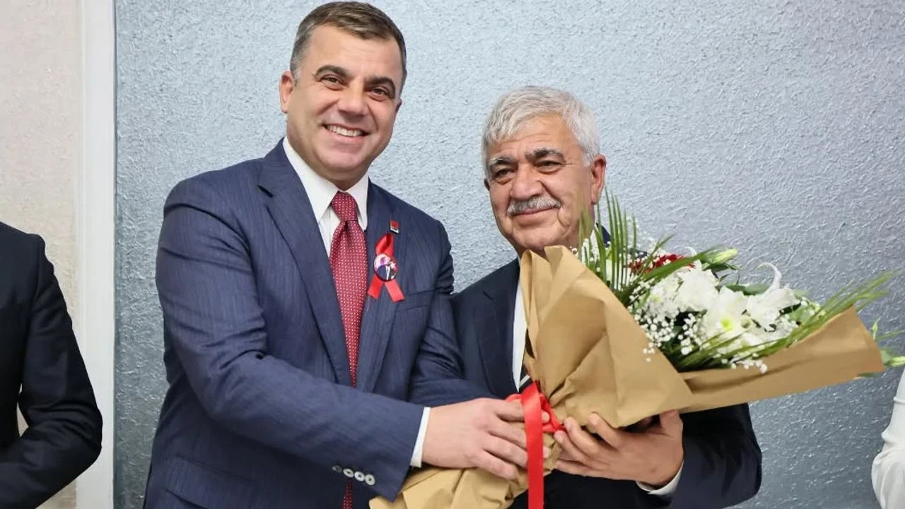 Soğuk rekabet bitti Bulut'u tebrik etti!