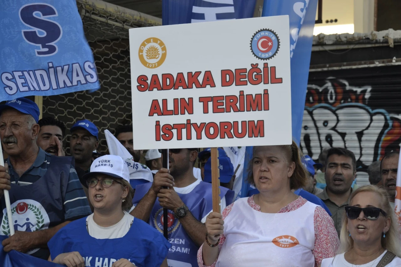İşçiler zam müjdesi bekliyor