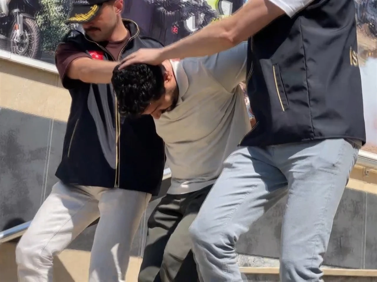 10 yıldır firari olan hükümlü Esenyurt'ta yakalandı