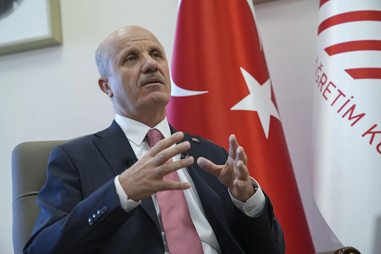 YÖK Başkanı Özvar'dan yabancı öğrencilere övgü