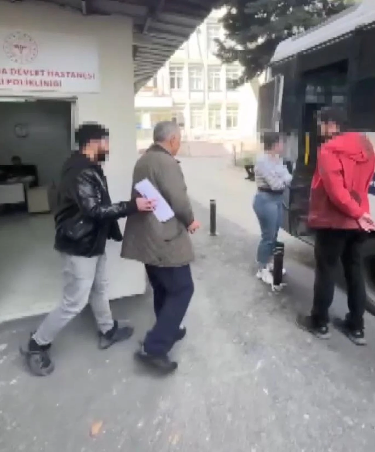 İstanbul'da belediyelere yönelik terör soruşturması davasında tahliye kararı