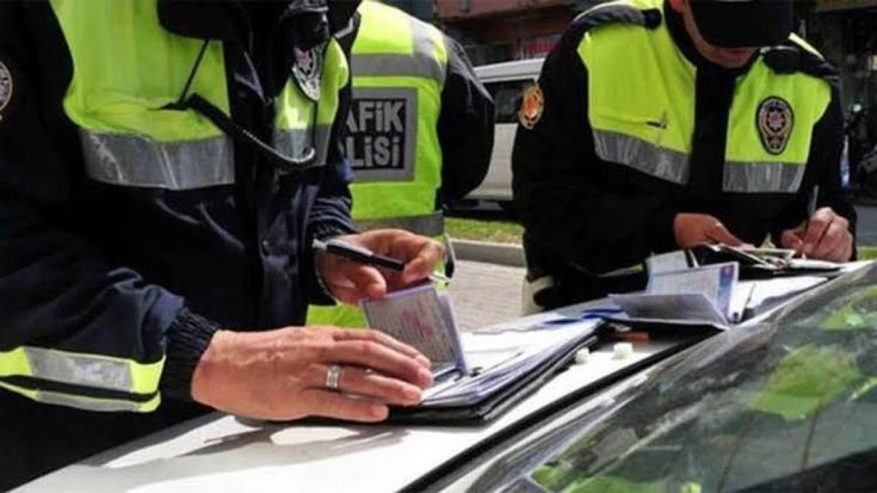 Yeni trafik cezaları cep yakacak!