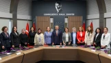 Özgür Özel, bazı siyasi partilerin kadın yöneticileriyle görüştü