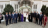 Özerden ve Kıııç çifti  hayatlarını muhteşem bir düğünle birleştirdi