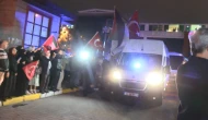 Sumud Filosu teknelerinde alıkonulan aktivistler sağlık kontrolü için Adli Tıp Kurumu'nda