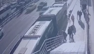Cevizlibağ metrobüsünde dehşet anları!