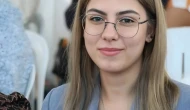 Esile ve 2 öğrenci serbest