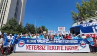 Memurlar hükümetin zam teklifini protesto etti