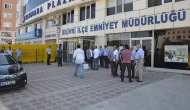 Başkomiser geçinemediği için intihar etti
