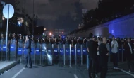 Yurttaşlar CHP İl Binasına yürüyor