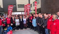 Bakırköy Belediyesi önünde operasyonlara tepki: "Baskılar bizi yıldıramaz"