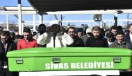 Teravih namazı giderken otomobilin çarptığı kayınvalide ile gelin öldü
