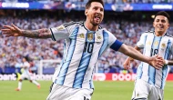 Lionel Messi bu  adam neyin nesi!