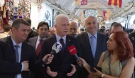 İstanbul Valisi Davut Gül, Kapalıçarşı'da esnafla buluştu