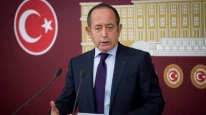 Akif Hamzaçebi’den CHP’deki tüzük değişikliğine sert tepki: “İki başlı yönetim kurumsallaştırıldı”