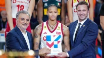 CEV Trendyol EuroVolley 2026 MVP’si Vargas, ödülünü Roko Sikiric ve Sinan Cem Şahin’den aldı