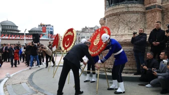 29 Ekim Cumhuriyet Bayramı öncesi Taksim'de tören düzenlendi