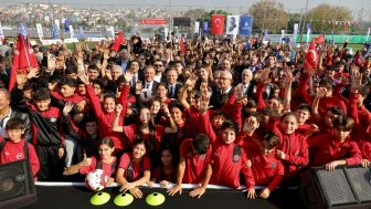Fatih'teki Balat Spor Tesisleri eskisinden daha güzel oldu