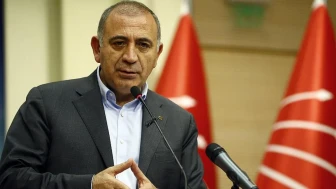 İlçe başkanını disipline verdi!