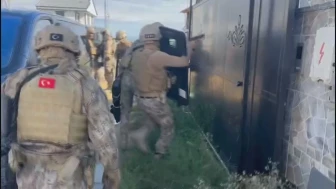 Silivri'de yasa dışı bahis operasyonu : 9 gözaltı