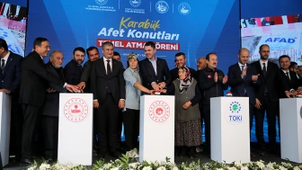 Bakan Kurum: Evine giremeyen depremzede kalmayacak!