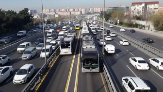 İstanbul'da metrobüs güzergahları değişti