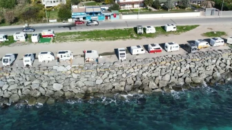 Beylikdüzü'nde sahil şeridi karavan parkına döndü!